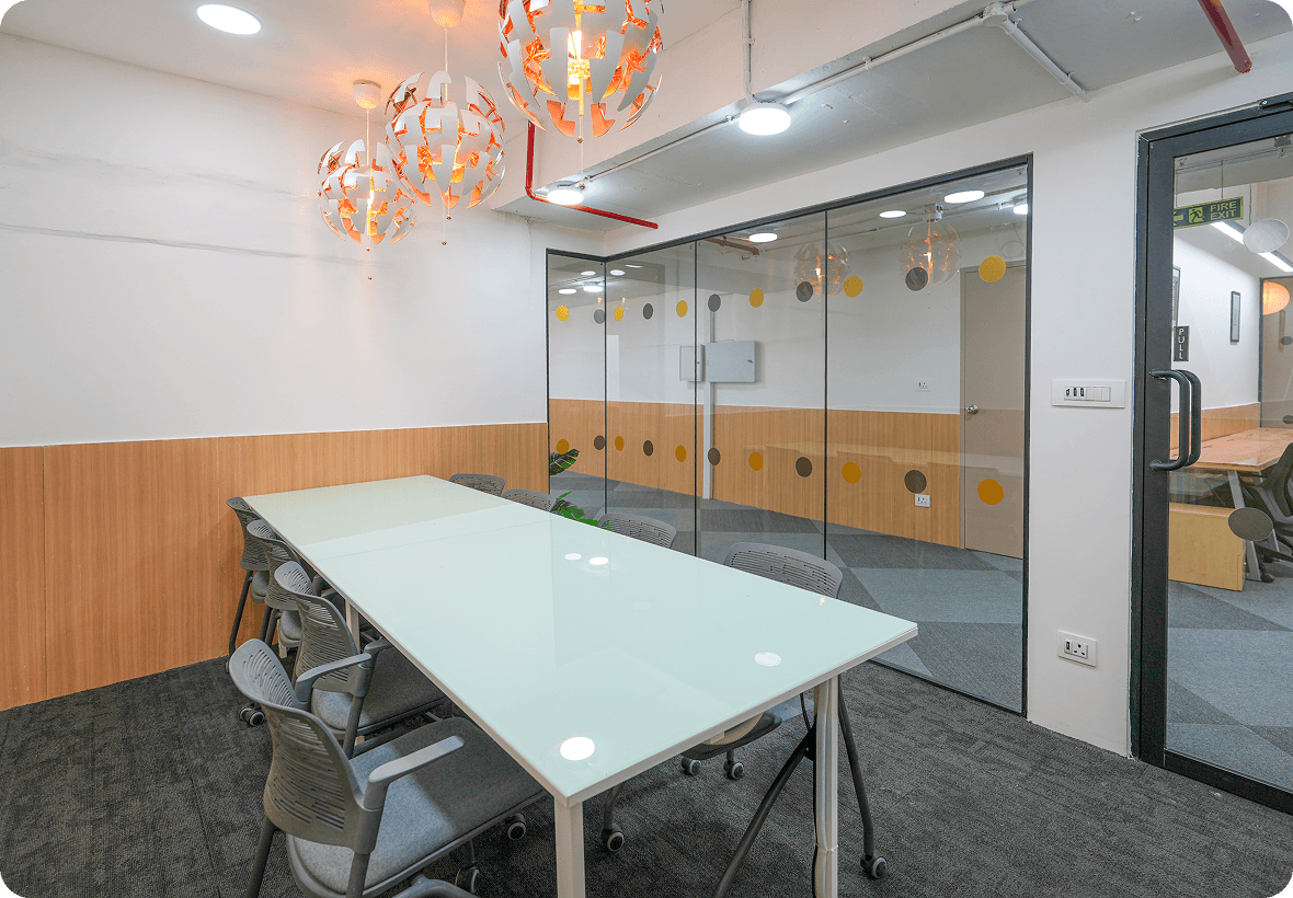 Flexible team workspace configurations at BHIVE Jayanagar